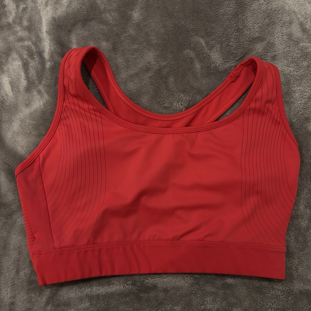 JustStrong Agility Workout Bra Size L Red Adjustable Clasp Moisture-Wick